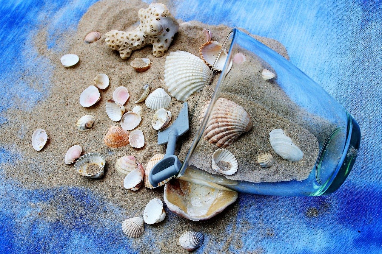 Read more about the article Make Beautiful Sand Art at Home