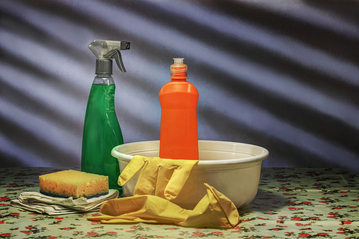 Read more about the article Easily Create Homemade Household Cleaners!