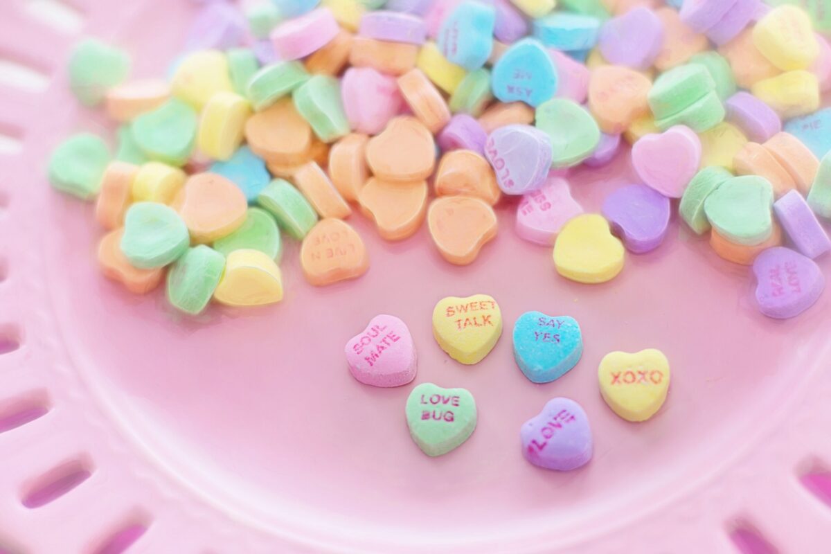 Read more about the article 3 Sweet Valentine’s Day Crafts for the Whole Family